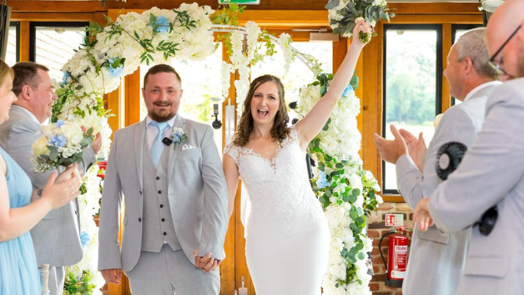 Real Weddings - Mr & Mrs Philpott